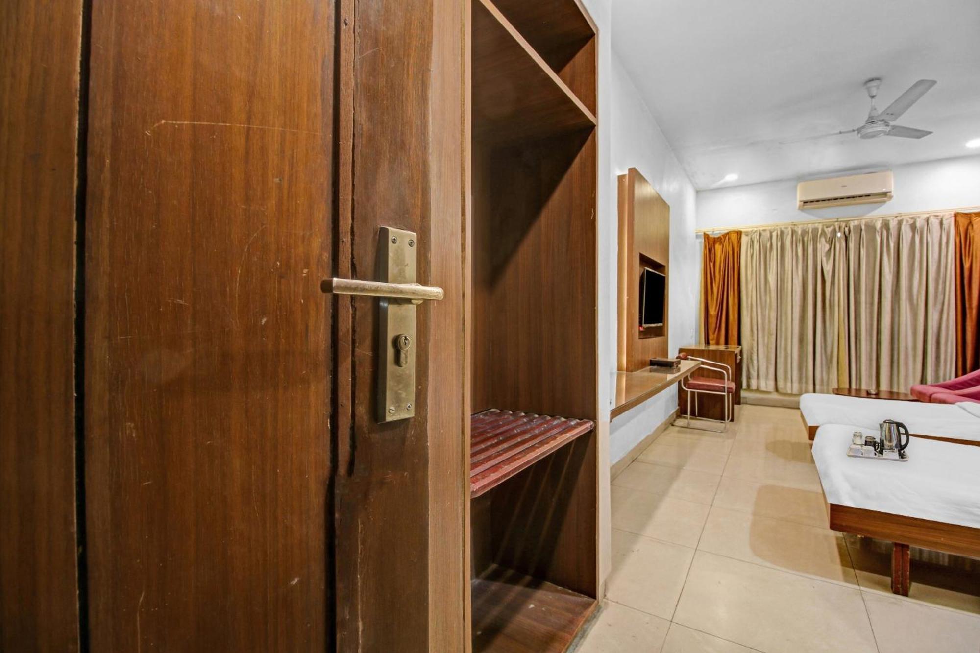 Collection O Surya Hotel โบปาล ภายนอก รูปภาพ