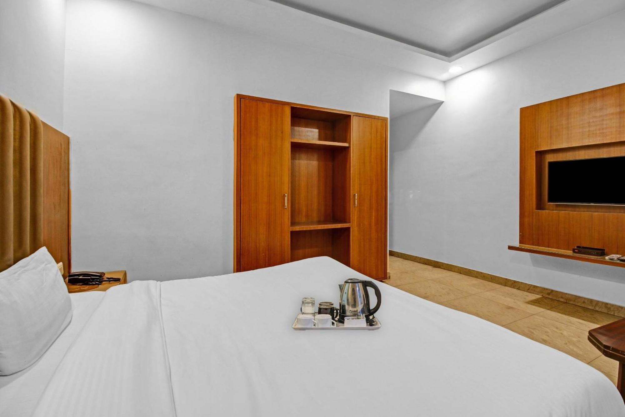 Collection O Surya Hotel โบปาล ภายนอก รูปภาพ