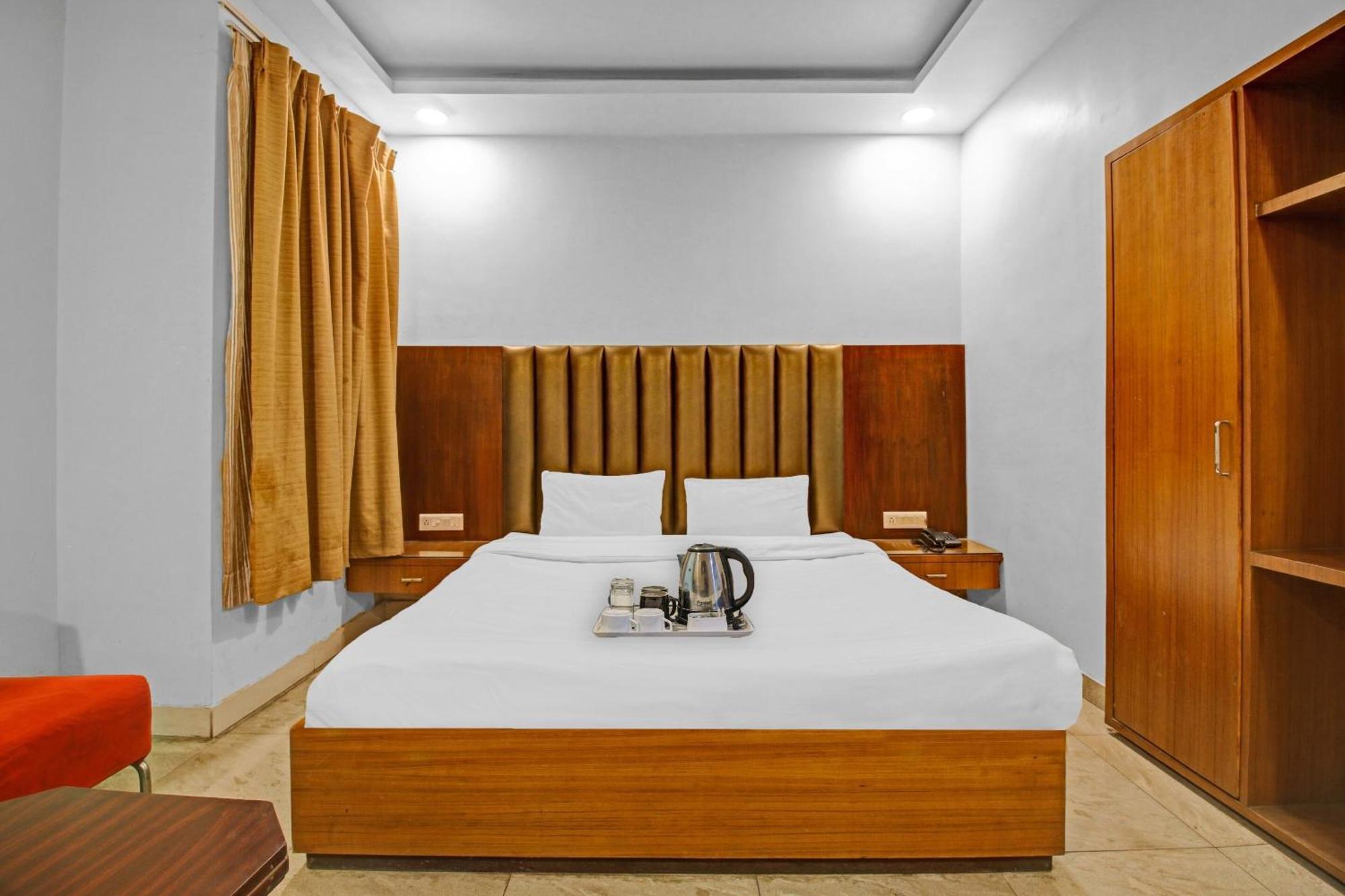 Collection O Surya Hotel โบปาล ภายนอก รูปภาพ