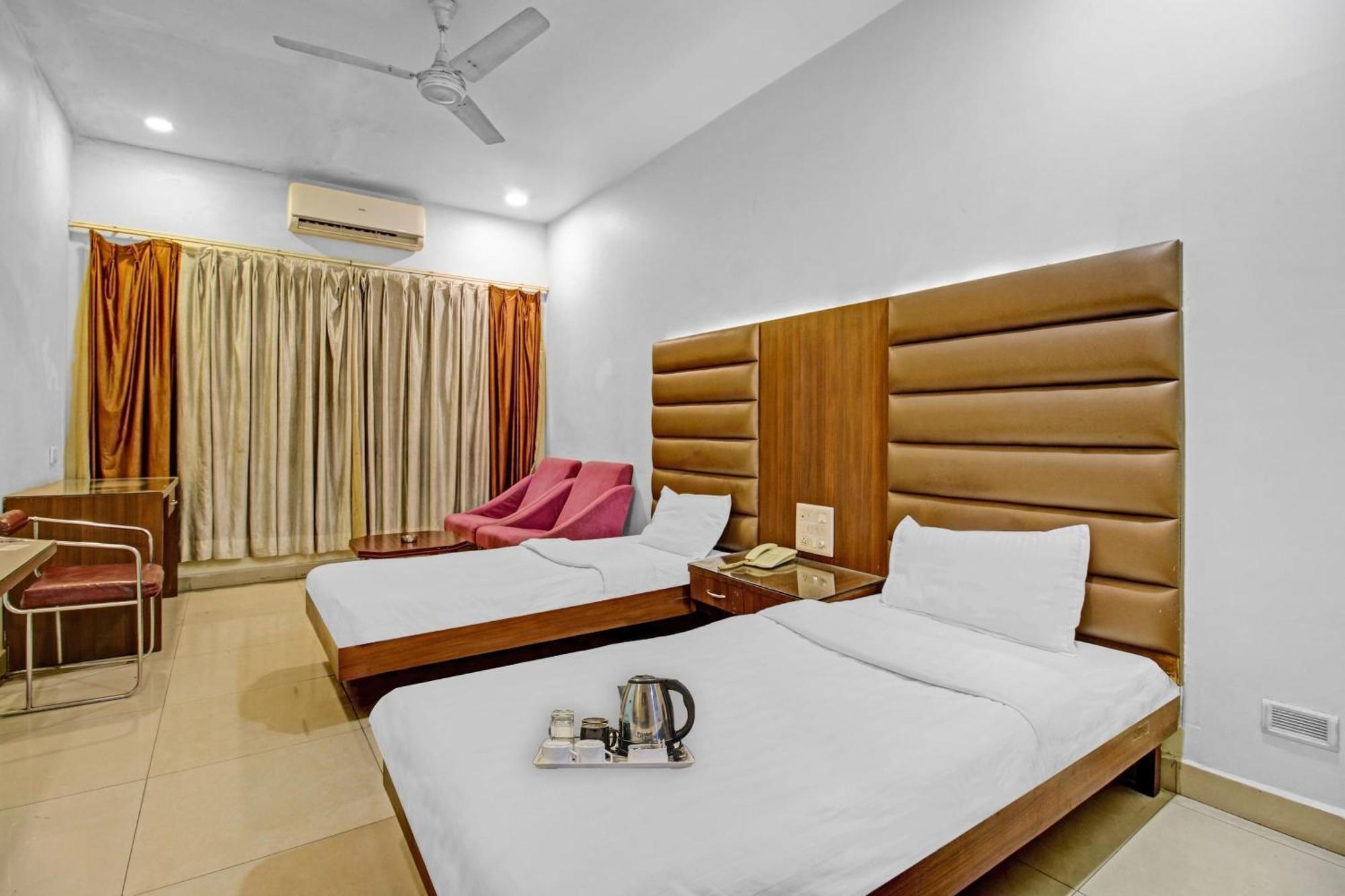 Collection O Surya Hotel โบปาล ภายนอก รูปภาพ
